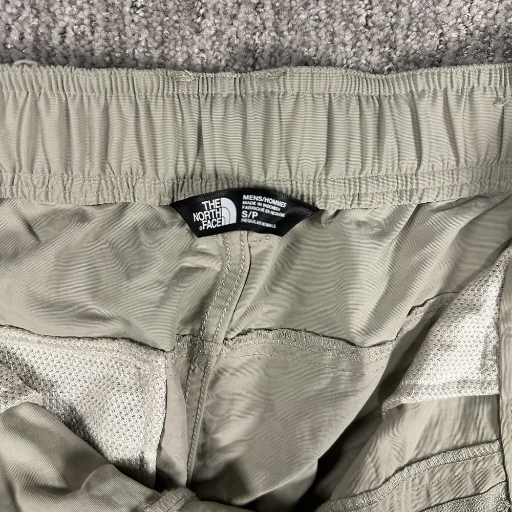 The‎ North Face Men's Belted Shorts Size Small Beige Hiking Outdoors Gorpcore